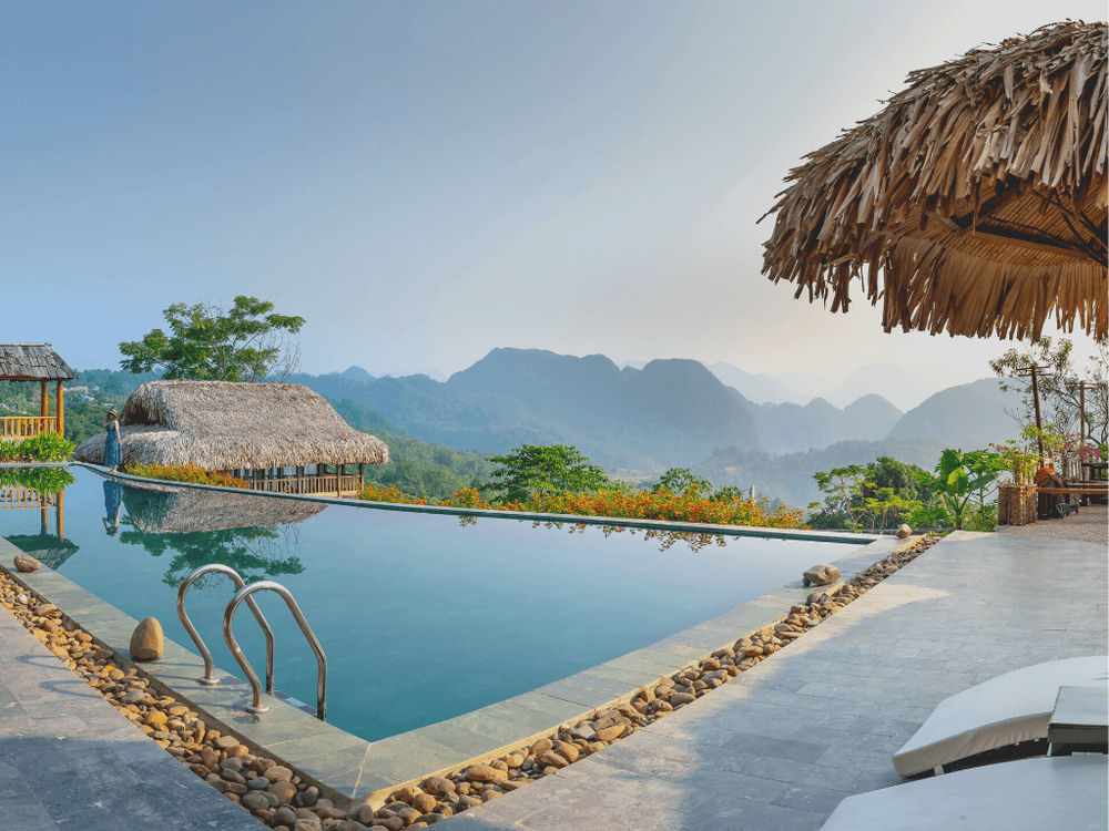 13 INCREDIBLE TIPS TO SAVE MONEY ON LAS VEGAS HOTELS IN 2022 (with examples)